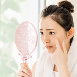 ニキビ占い！位置で分かる意味31選！顔の眉毛・鼻・耳・生え際・首・胸