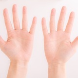 感情線の枝分かれ 二股 3本 4本 の意味15選 左手 右手 手相占い Spicomi