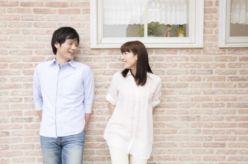 ツインレイ男性は目を見つめる 目力が強く目が離せない Spicomi