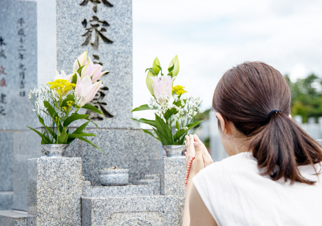 亡くなった人に想いを伝える方法7個