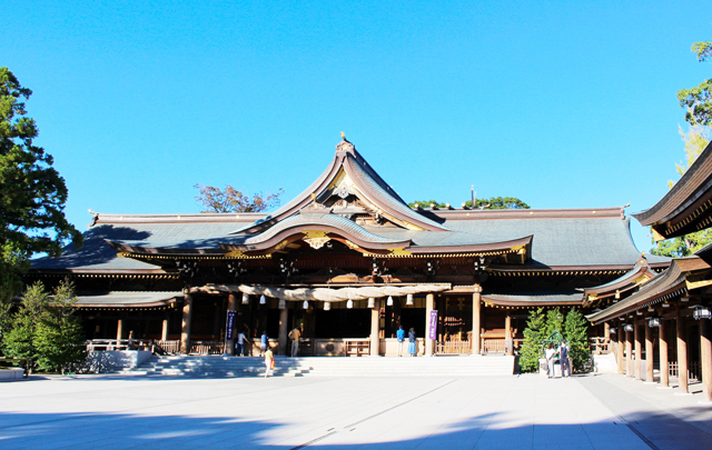 5. 寒川神社