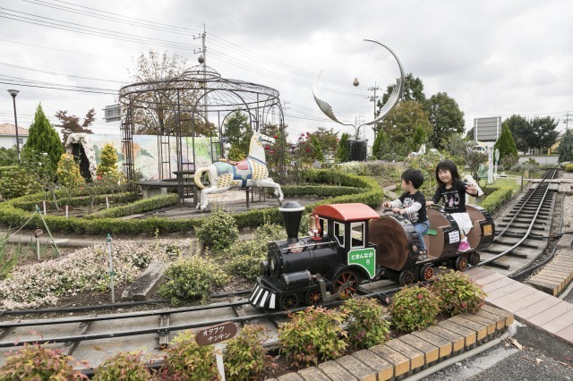 「道の駅どまんなかたぬま」のちびっこ広場