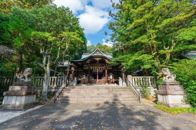 4. 岡崎神社