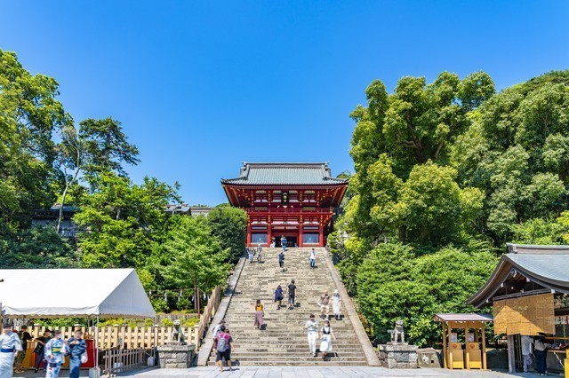 6. 鶴岡八幡宮