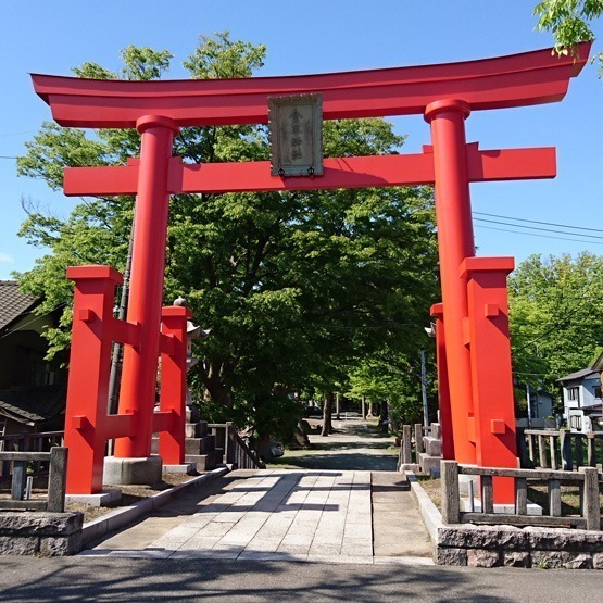 金峯神社の赤鳥居