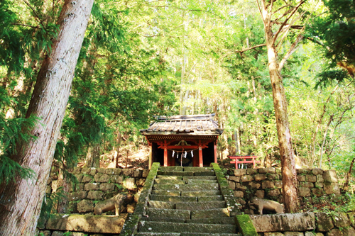 3. 青龍神社