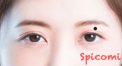 スピリチュアル 左目 雌雄眼とは？スピリチュアル的に左右の目の大きさが違う人の特徴を解説！